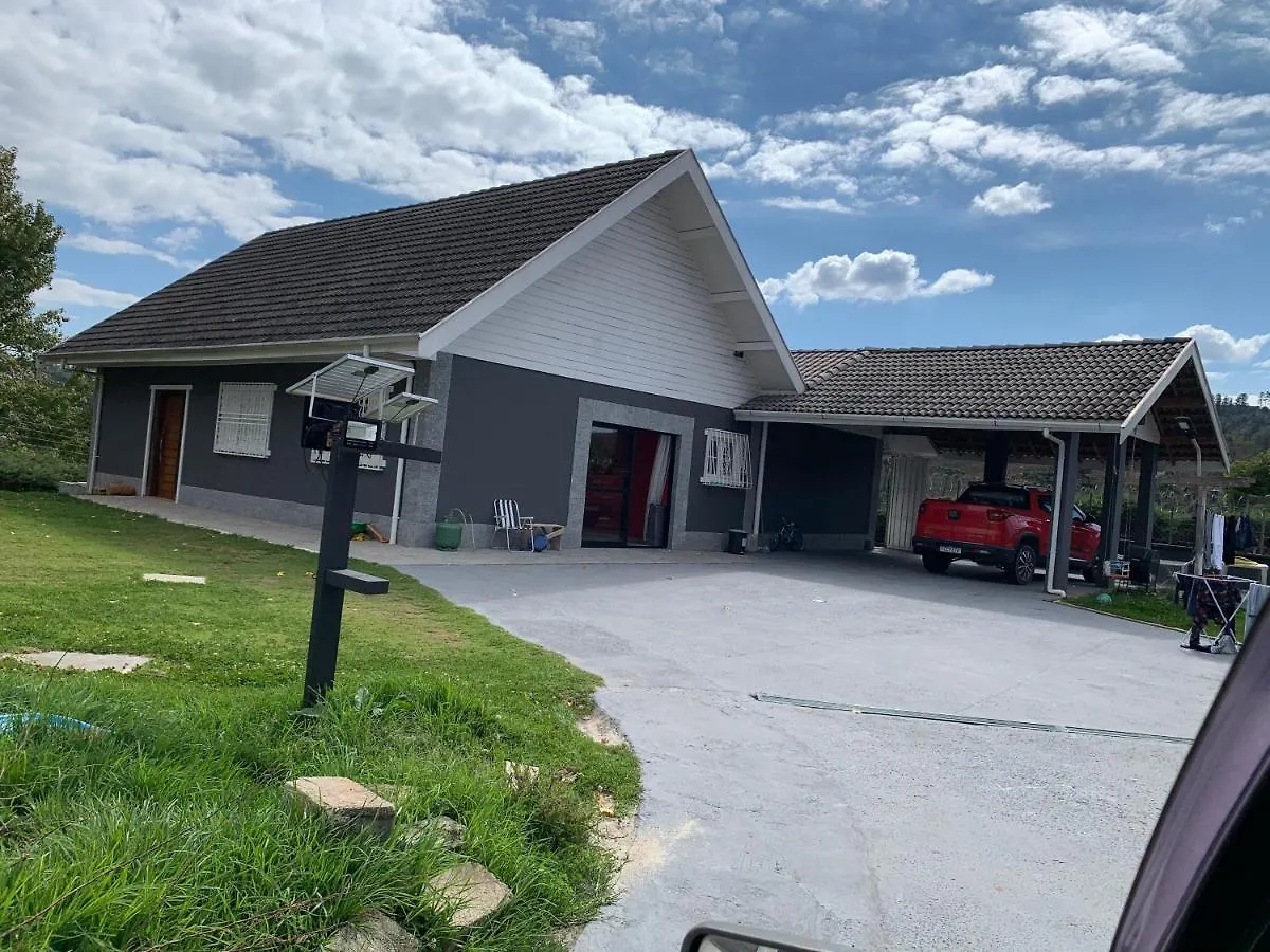 Kitnet Aconchegante Em Bairro Nobre Bem Localizado Apartment Campos do Jordao 0*,  Brazil